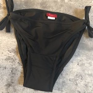 Ruby Love Period Swim Bottom- NIB